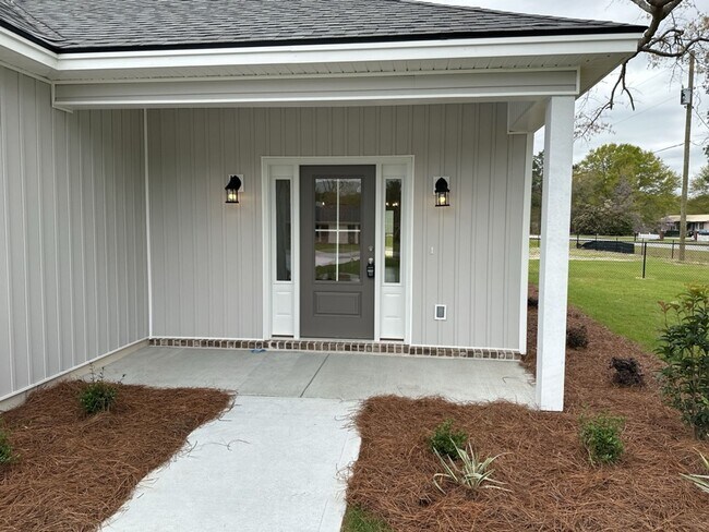 Building Photo - 20 Owens Rd