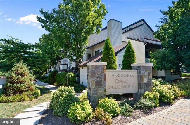 Building Photo - 9793 Hellingly Pl
