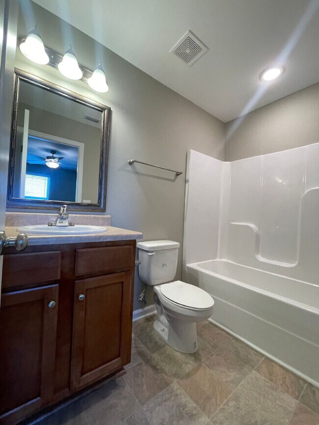Building Photo - 2248 Del Carmel Way