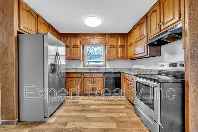 Building Photo - 2416 4th St NW