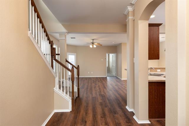 Building Photo - 2510 Sedona St