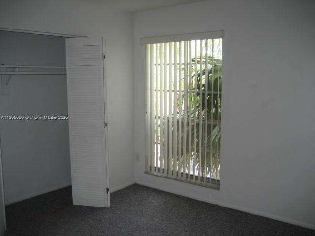 Building Photo - 10790 N Kendall Dr