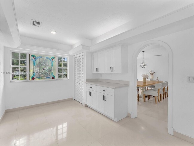 Building Photo - 5901 SW 136th St
