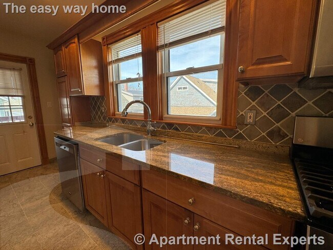 Building Photo - 14 Melville Rd