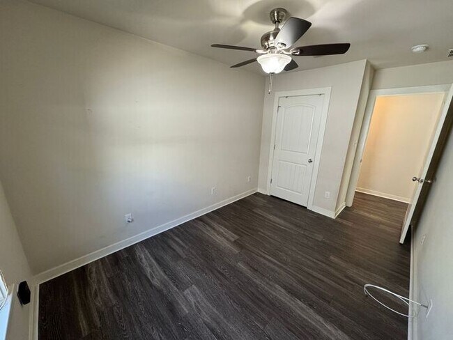 Building Photo - Pensacola - Downtown - 3 Bedroom, 2 Bathroom