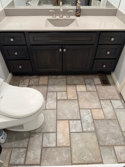 Building Photo - 1715 Darling St