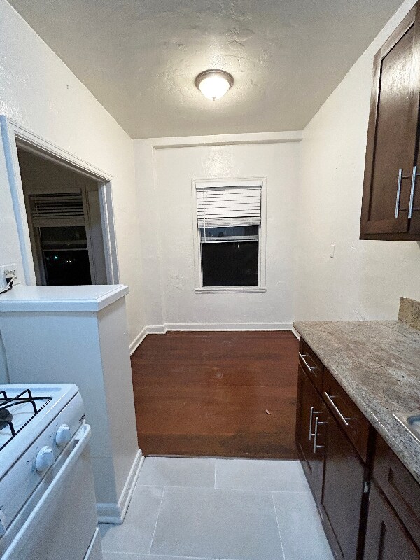 Building Photo - 1523 N McCadden Pl