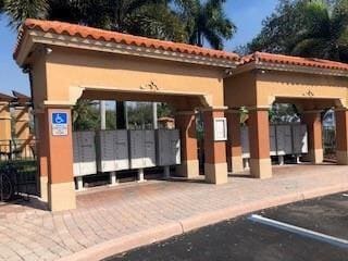 Building Photo - 4965 Leeward Ln