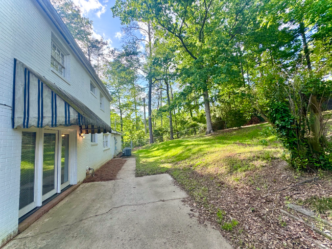 Building Photo - 2601 Niles Rd
