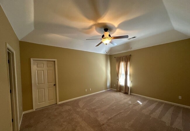 Building Photo - 10135 Ridgewood Oak Dr