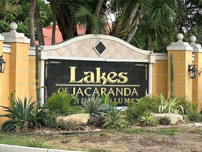 Building Photo - 10741 Cleary Blvd