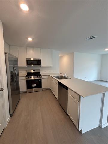 Building Photo - 716 Haskell Dr