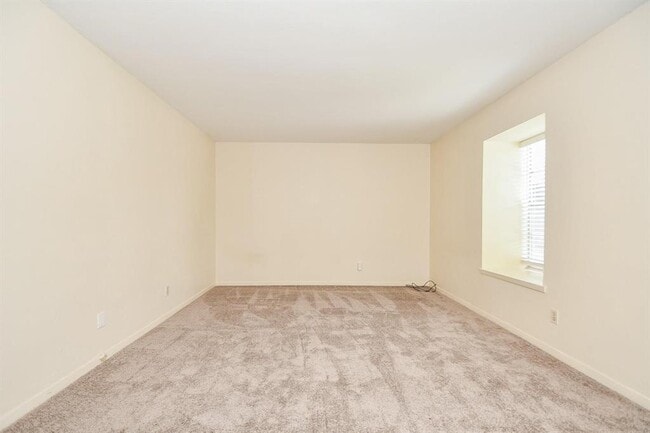 Building Photo - 9021 Gaylord Dr
