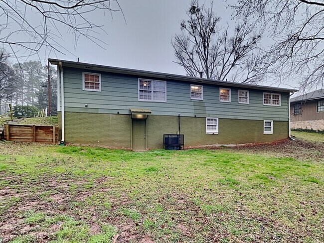 Building Photo - 1811 Wendell Way