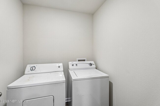 Building Photo - 3470 Lawton Pl