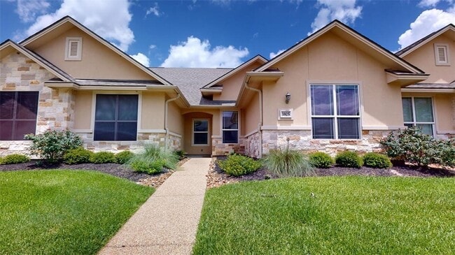 Building Photo - 3805 Silverthorne Ln