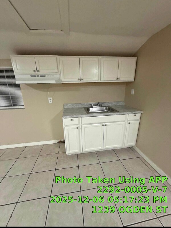 Building Photo - 1239 Ogden St