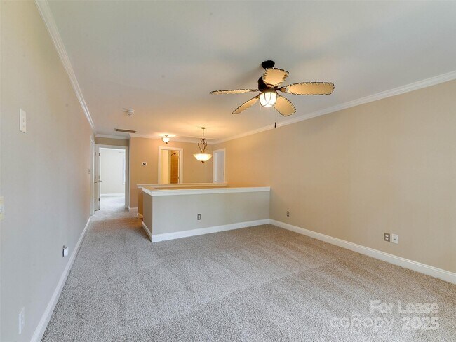 Building Photo - 620 Marsh Rd