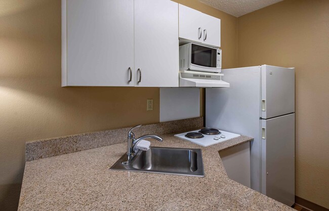 Building Photo - Furnished Studio-Houston - Greenway Plaza