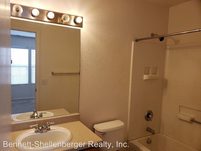 Building Photo - 2 br, 2.5 bath House - 2772 Brooksedge View