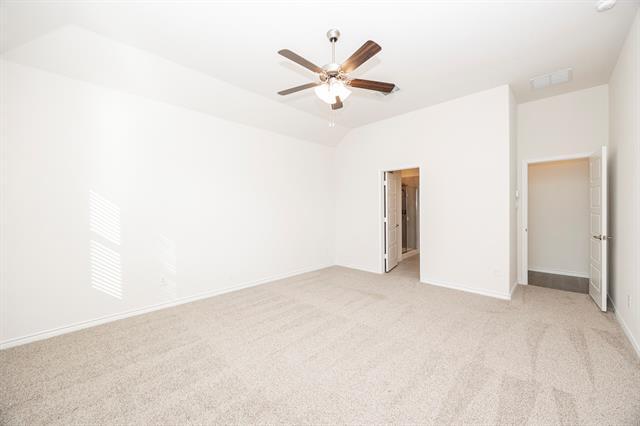 Building Photo - 1001 Marigold St