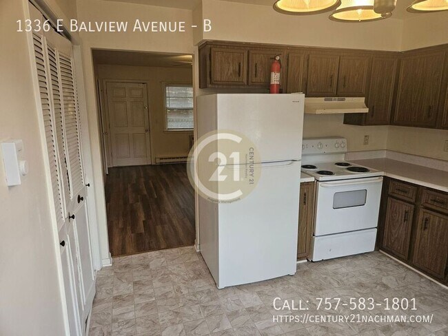 Building Photo - 1336 E Balview Ave