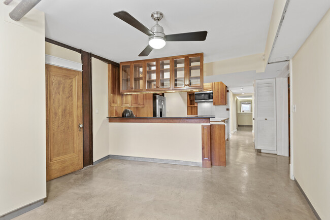 Building Photo - 2749 N Hampden Ct
