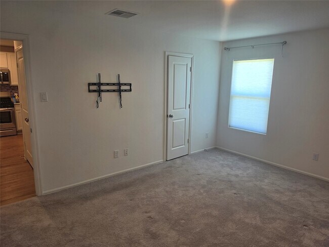 Building Photo - 7202 Clover Chase Dr