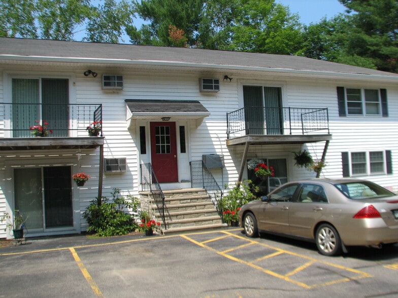 Building Photo - 236 Sewall St