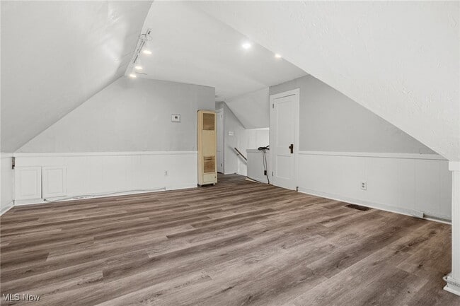 Building Photo - 1018 9th St NW