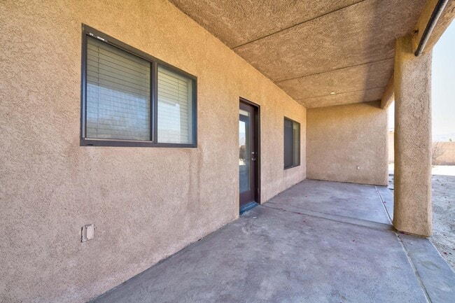 Building Photo - 30595 Sierra Pl