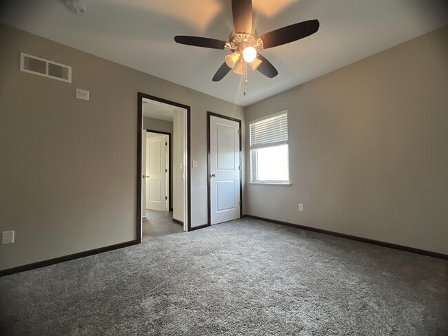 Building Photo - 6305 Saulk Trail