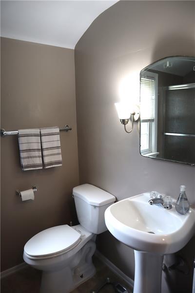 Building Photo - 3059 Mt Troy Rd