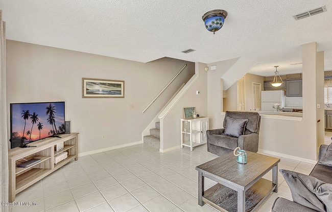 Building Photo - 2208 OCEAN S Dr