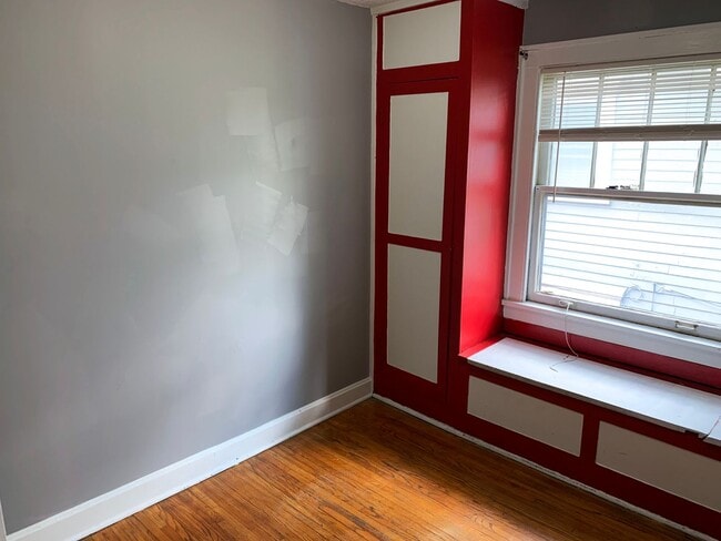 Building Photo - 1497-1499 Perry Street