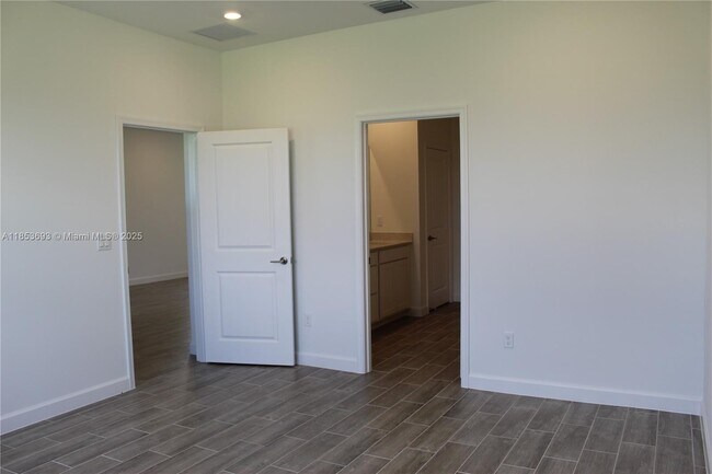 Building Photo - 1379 Tangled Orchard Tr