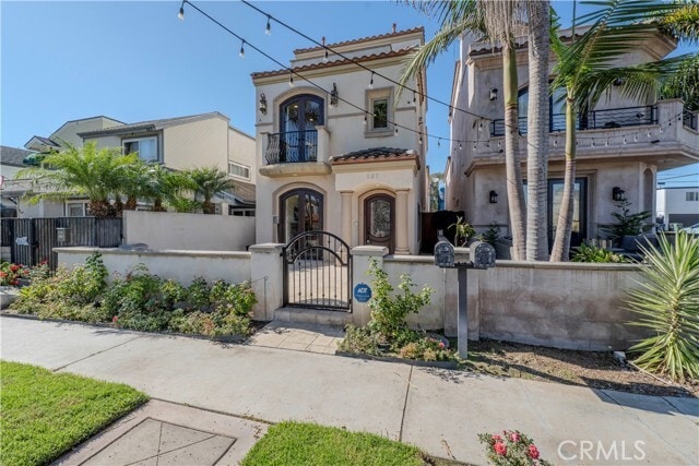 Building Photo - 525 15th St