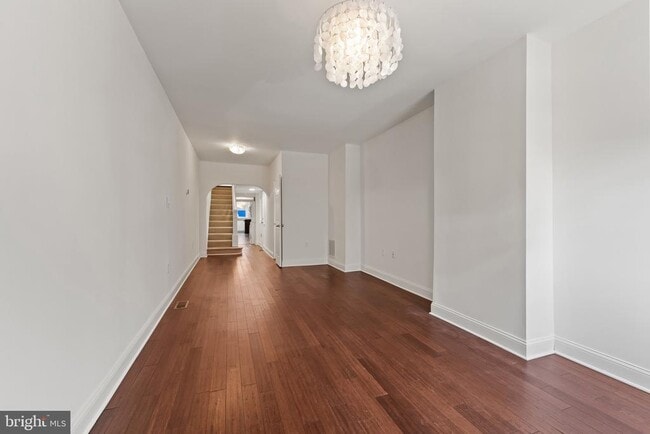 Building Photo - 312 S Exeter St