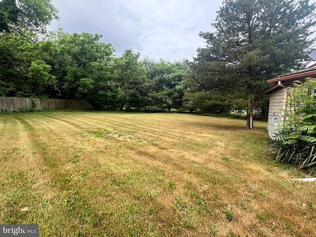 Building Photo - 465 W Elmer Rd