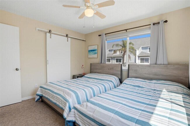 Building Photo - 900 Harbour House Dr