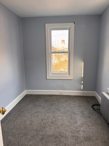 Building Photo - 511 N 12th St