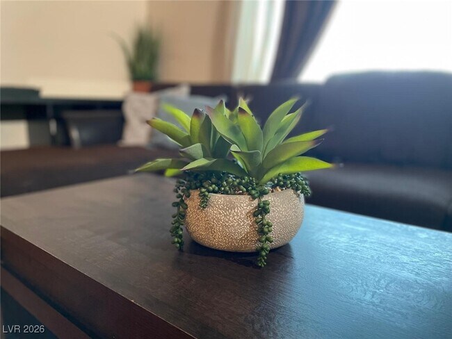 Building Photo - 5243 S Placentia Pkwy