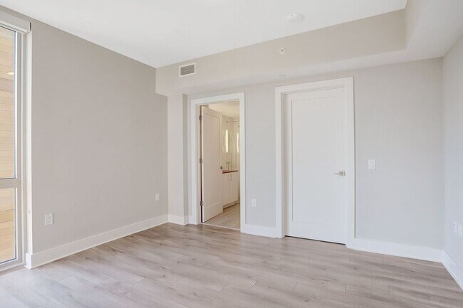 Building Photo - 88 V St SW