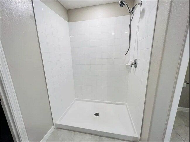 Building Photo - 10520 Strawberry Tetra Dr