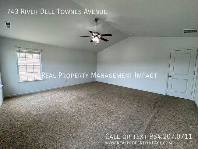 Building Photo - 743 River Dell Townes Ave.