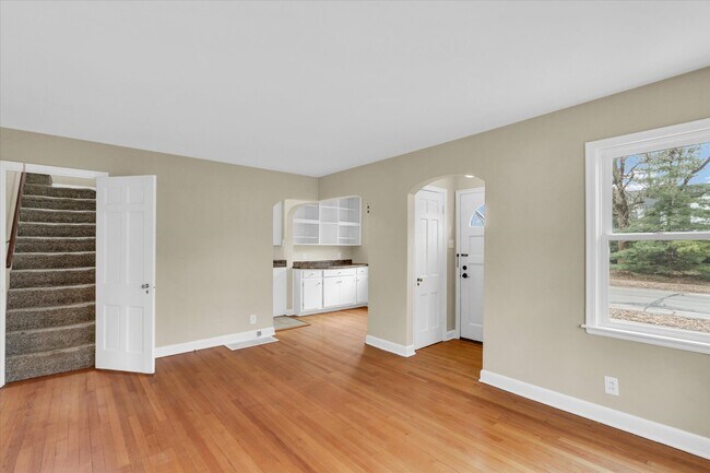 Building Photo - 502 E Washington St