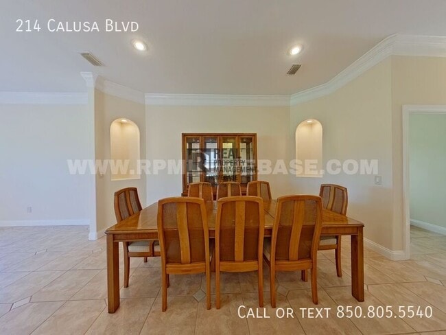 Building Photo - 214 Calusa Blvd