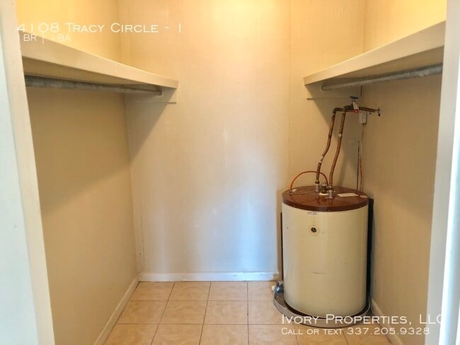 Building Photo - 4108 Tracy Circle Apt. 1