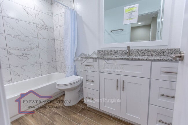 Building Photo - 2324 W Mobile Ln