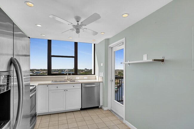Building Photo - 1361 S Ocean Blvd